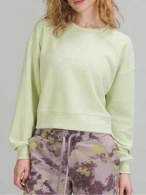 Lululemon Creamy Mint Softstreme Perfectly Oversized Cropped Crew Size 4